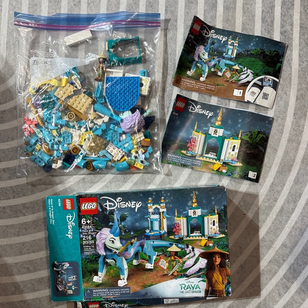 LEGO Disney Raya Adventure Set with Blue and White Pieces